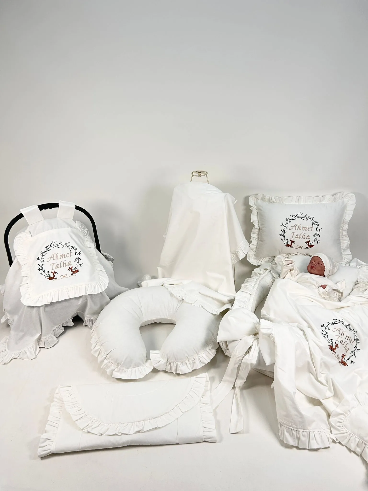 Babynest 8'li fırfırlı set beyaz poplin