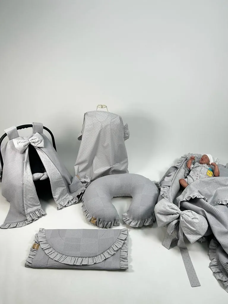 Babynest 8'li fırfırlı set koyu gri waffle pike - gri puantiyeli poplin 