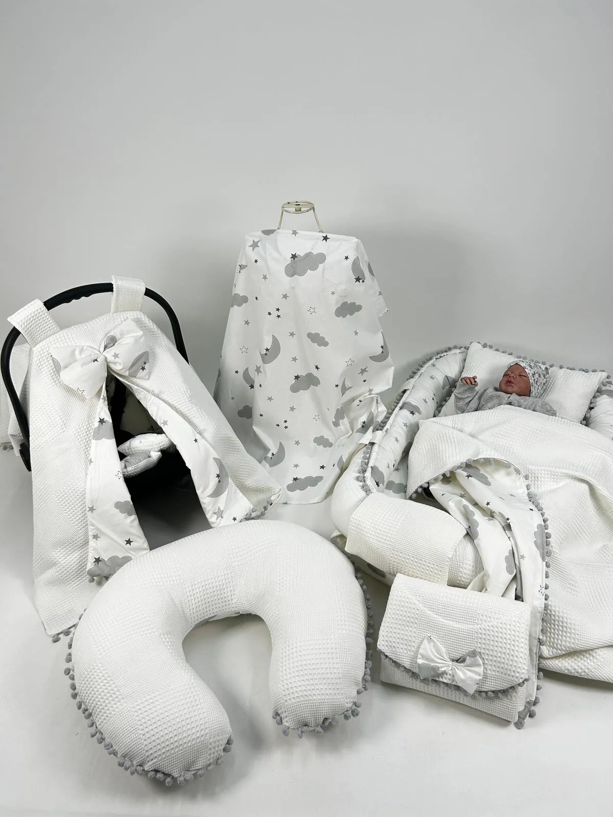 Babynest 8'li set beyaz waffle pike - gri aylı bulutlu poplin