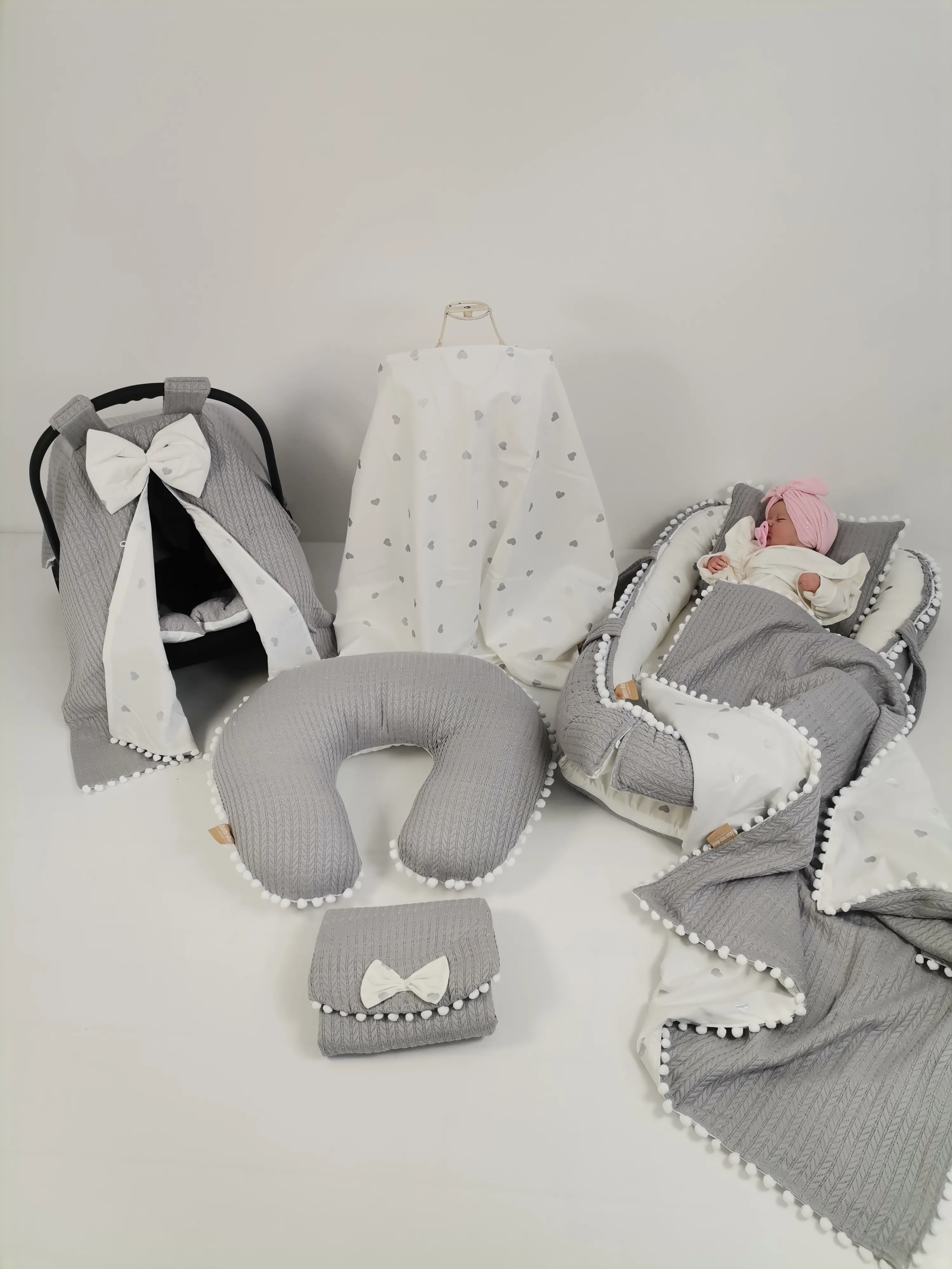 Babynest 8'li set gri örgü pike - gümüş kalpli poplin