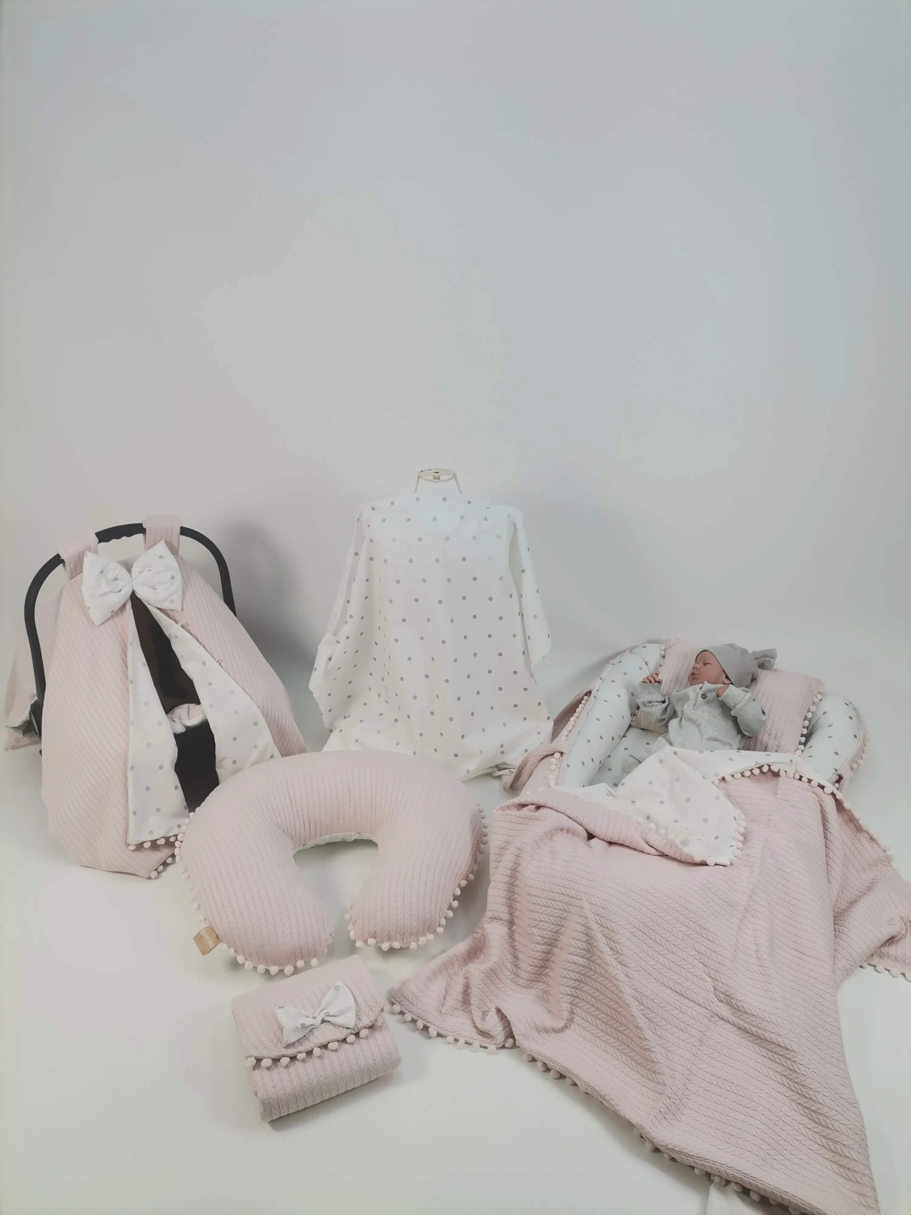 Babynest 8'li set pudra örgü pike - gümüş puantiyeli poplin