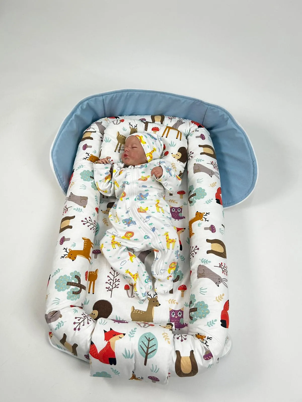 Çantalı babynest mavi panama keten - hayvan figürlü poplin