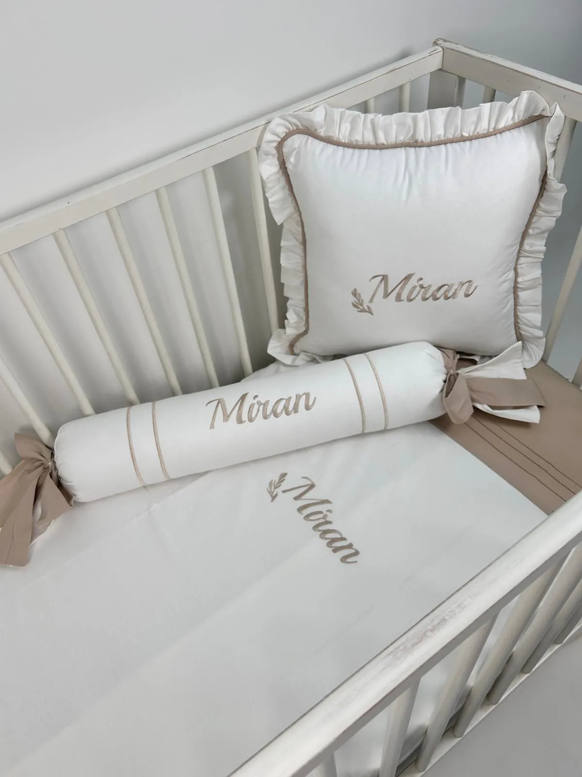 Nevresim takımı 5 parça beyaz poplin - bej poplin 4