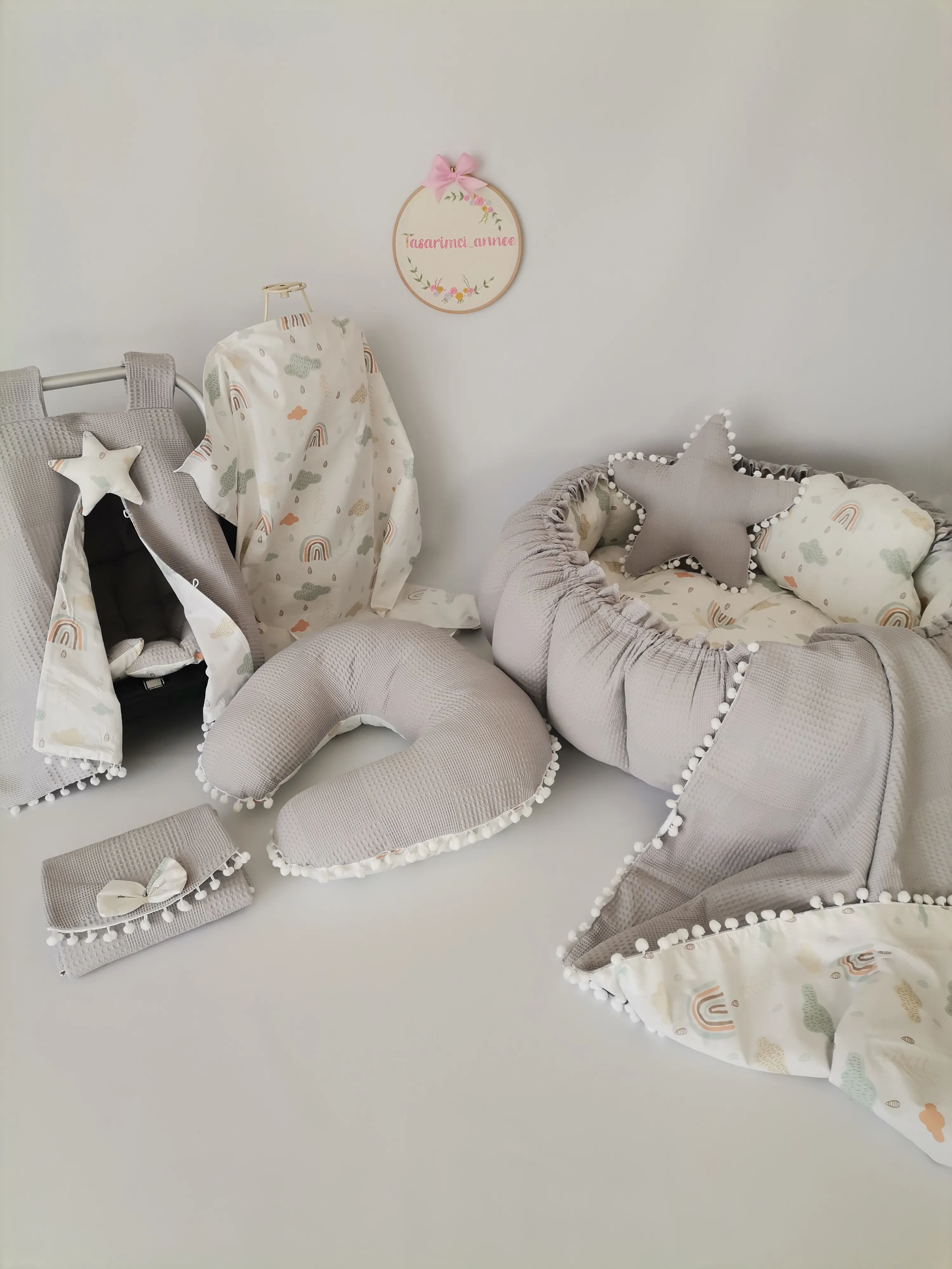 Yuvarlak babynest 9'lu set gri waffle pike - gökkuşaklı poplin