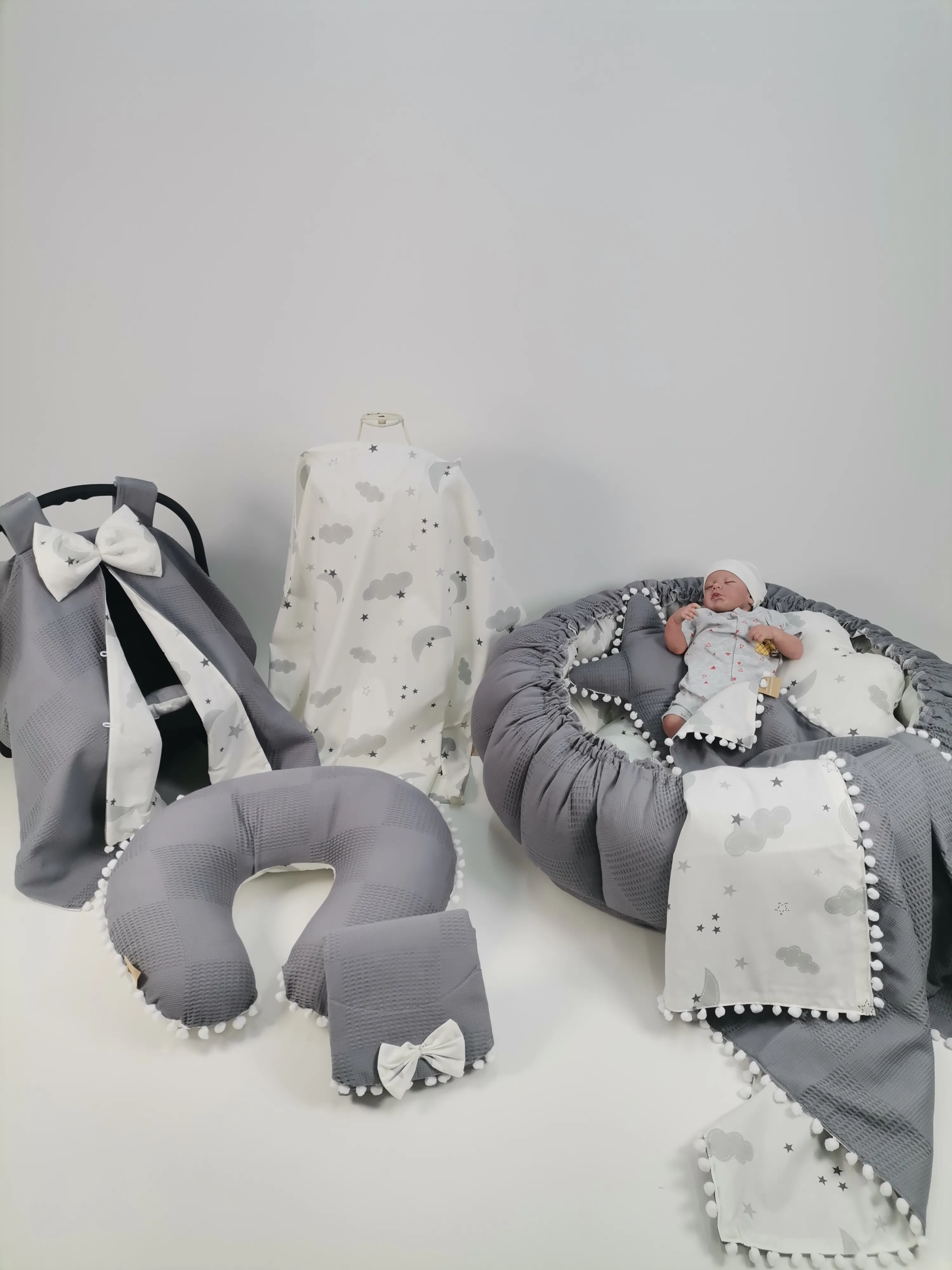 Yuvarlak babynest 9'lu set koyu gri waffle pike - gri aylı bulutlu poplin