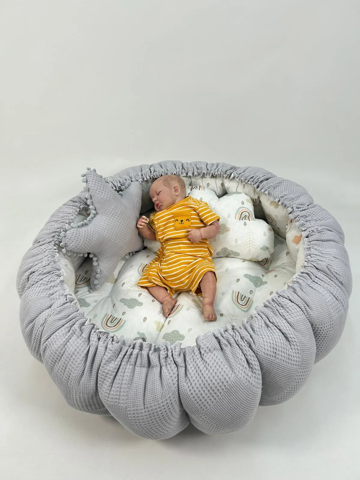 Yuvarlak babynest gri waffle pike - gökkuşaklı poplin