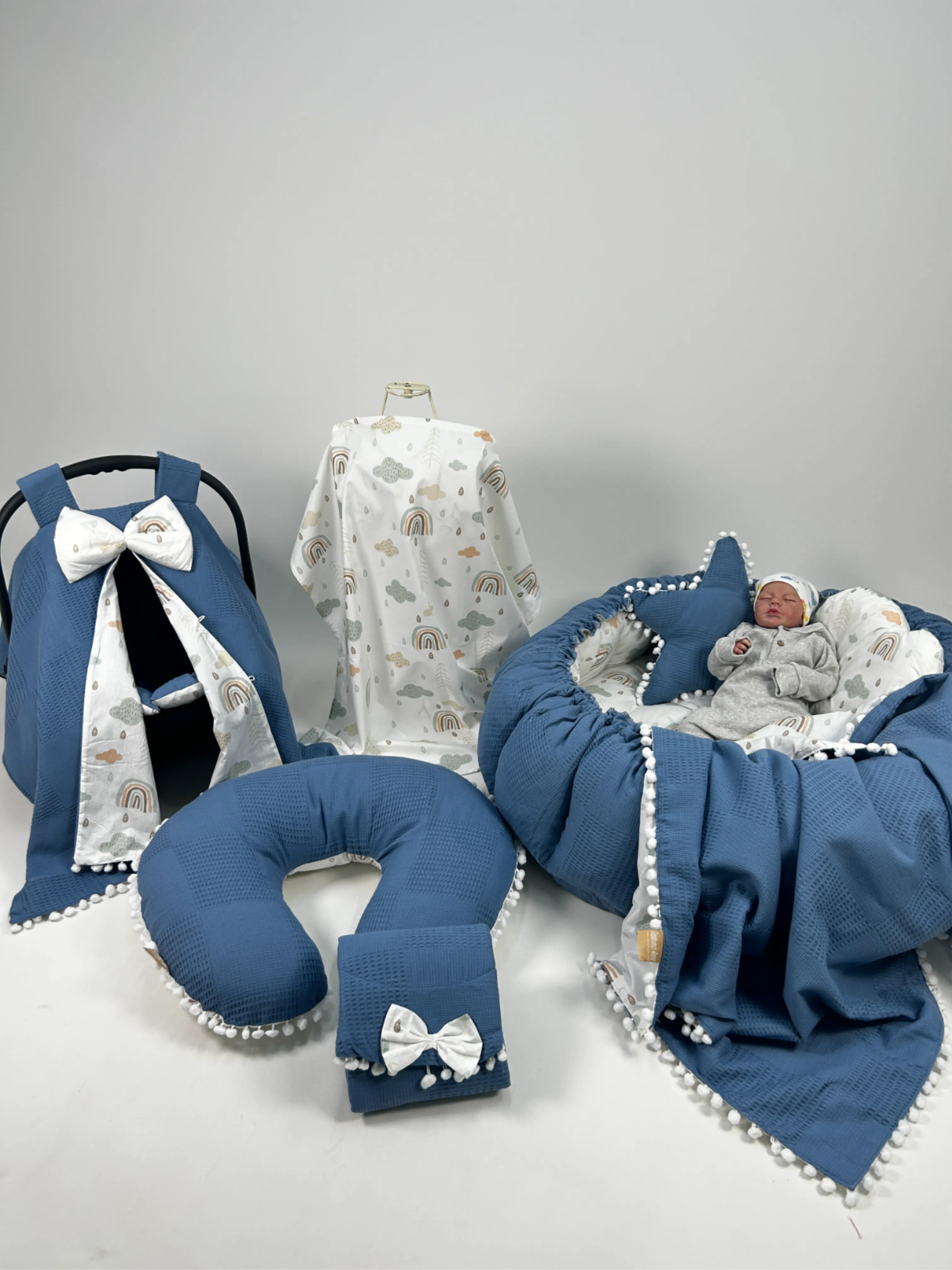 Yuvarlak babynestli 9'lu set indigo mavi pike - gökkuşaklı poplin