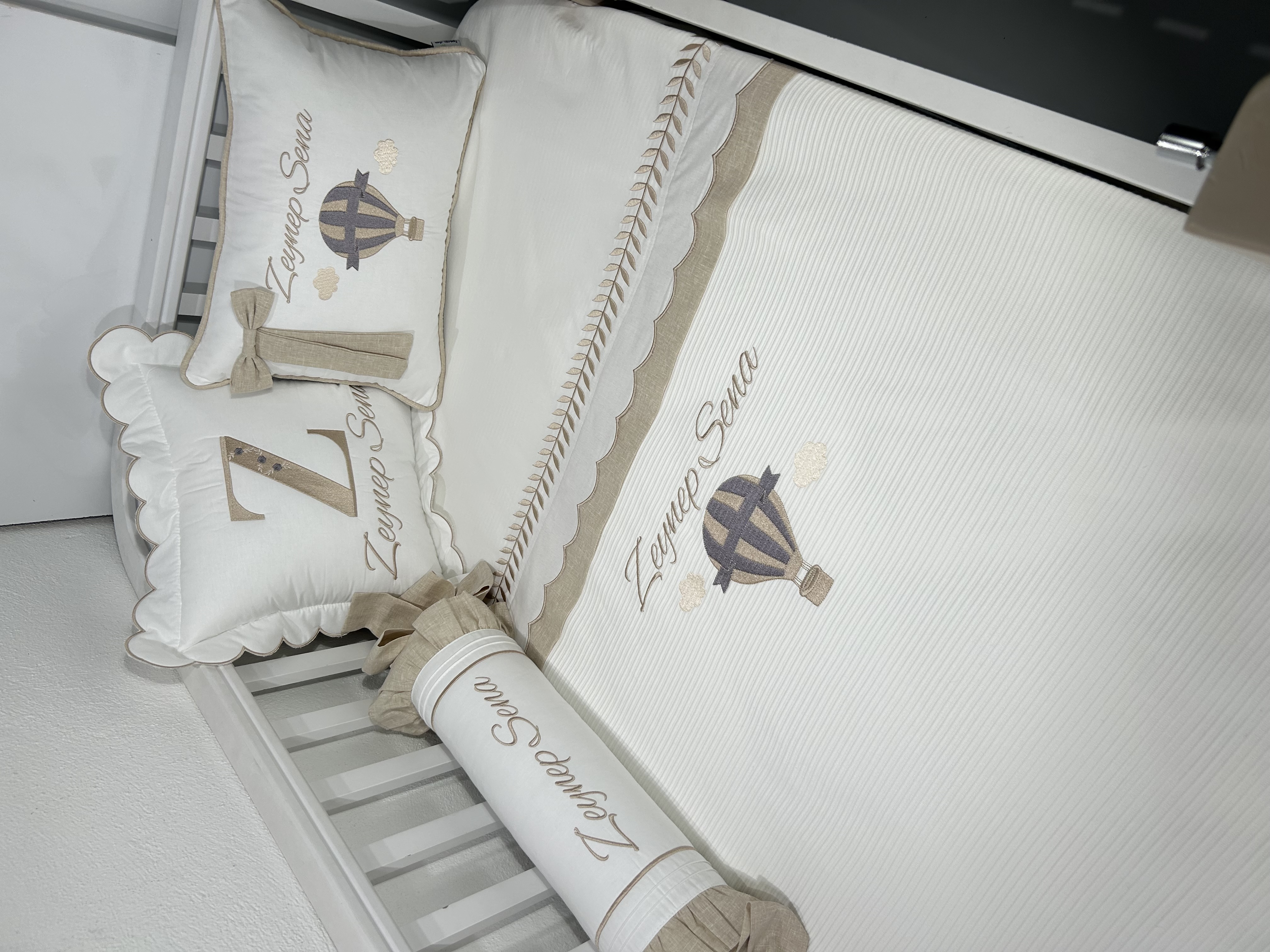 Pike takımı 6 parça beyaz fitilli pike - bej isviçre keteni 7