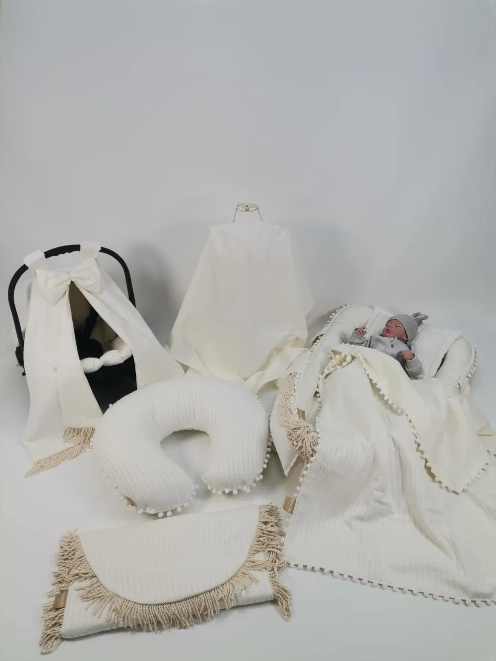 Babynest 8'li püsküllü set krem örgü pike - krem poplin