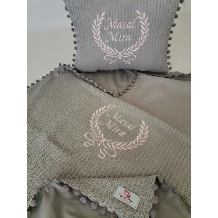 Battaniye ve yastık nakışlı gri örgü pike - gri poplin