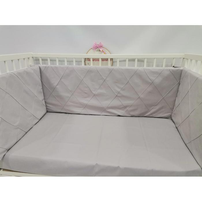 Beşik korumalığı nervürlü v15 gri poplin - beyaz poplin