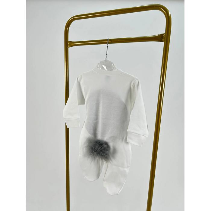 Beyaz - gri tavşan tulum takım