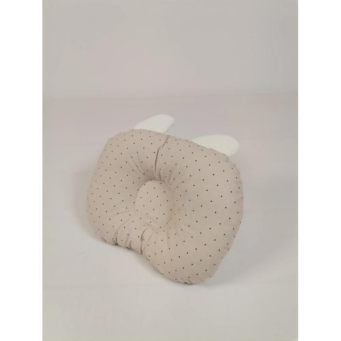 Düz kafa yastığı bej zemin üstü kahve rengi puantiyeli poplin