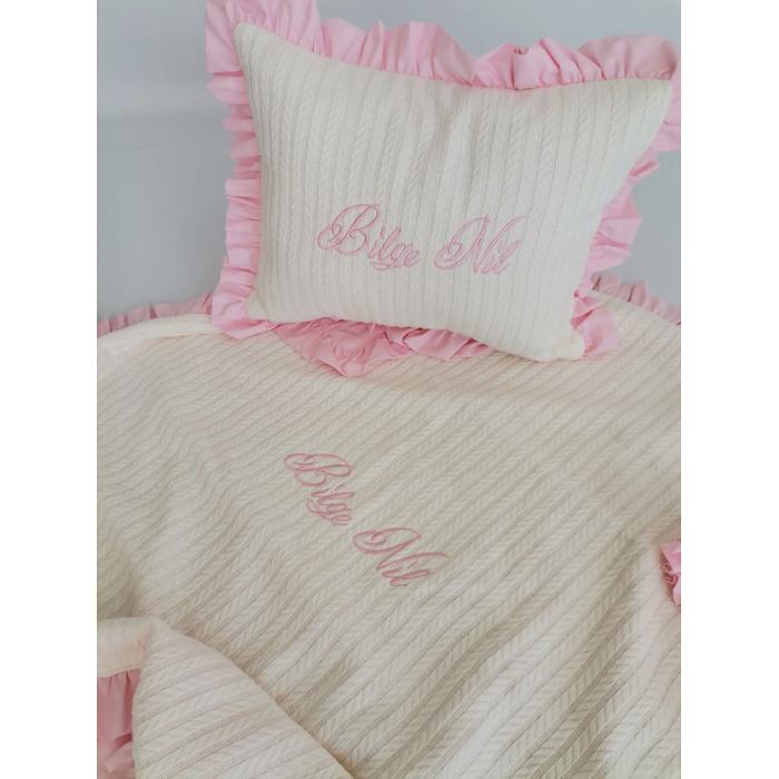 Battaniye ve yastık fırfırlı krem örgü pike - v29 pembe