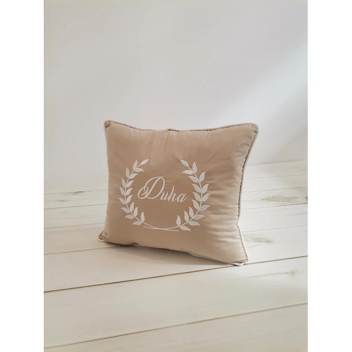 İsim ve defne yaprağı işlemeli fitilli süs yastık 5