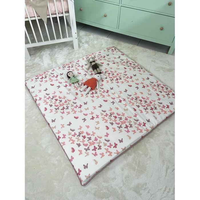 Oyun matı kare  pudra kelebekli poplin