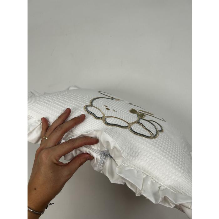 Sürpriz yastık  tavşan işlemeli beyaz waffle pike - beyaz poplin