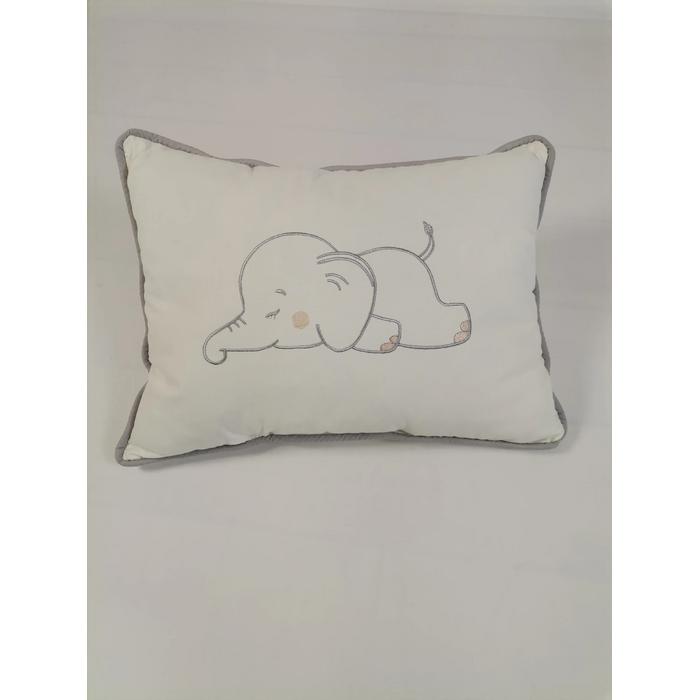 Uyuyan fil işlemeli fitilli süs yastık