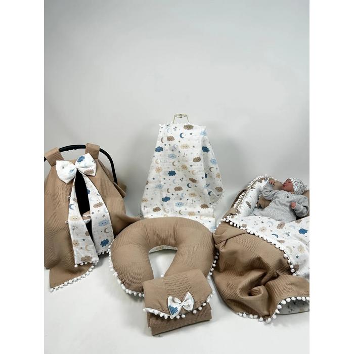 Yuvarlak babynestli 8'li set bej waffle pike - mavi aylı bulutlu müslin
