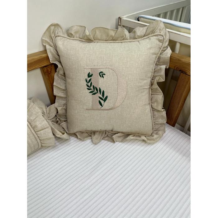 İsim işlemeli pileli kare ve şeker yastık 5
