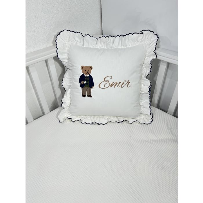 İsim ve desen işlemeli dalgalı pikolu yastık 2