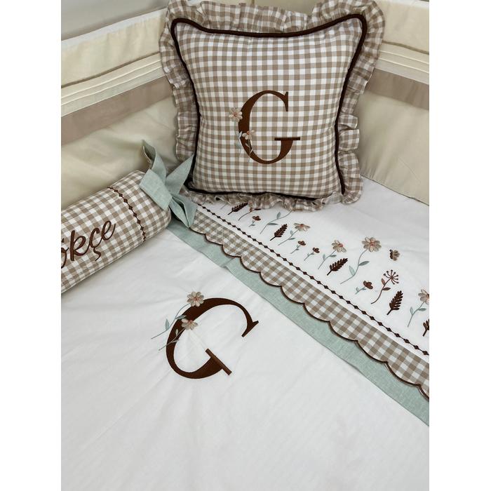 Nevresim takımı 5 parça  beyaz  ve bej pötikareli poplin 