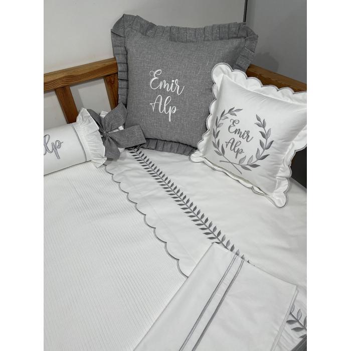 Pike takımı 7 parça beyaz fitilli pike - gri isviçre keteni