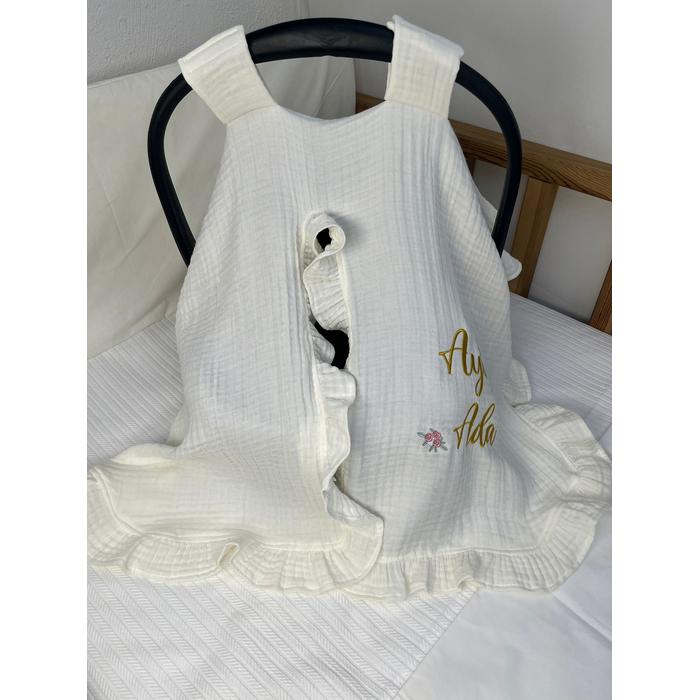 Puset örtüsü fırfırlı 4 kat krem müslin - isim işlemeli 